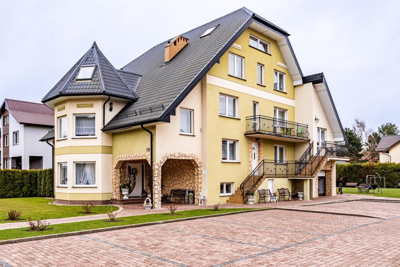 Pokoje Goscinne Katarzyna Kur Debki Exterior photo